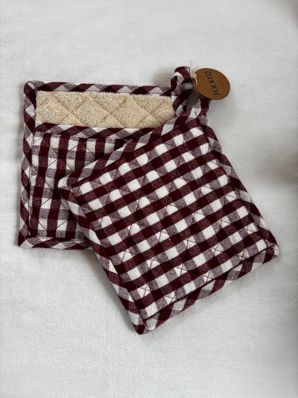 NWT! Food52 Gingham Pot Holders in Maroon and Cream